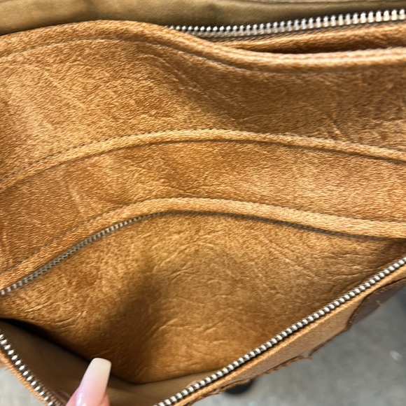 Fall Handbag - Picture 2 of 4